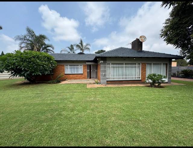 3 BEDROOM HOUSE FOR SALE IN BIRCHLEIGH
